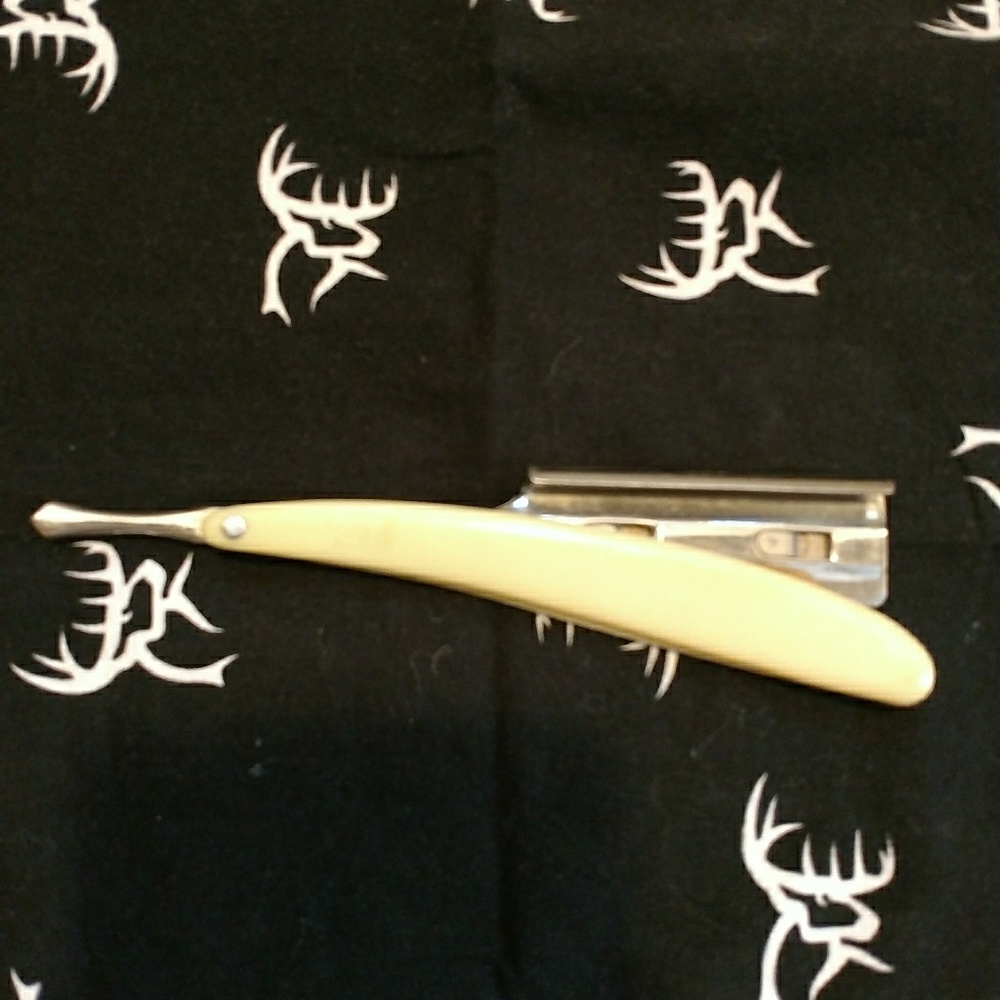 Vintage straight razor